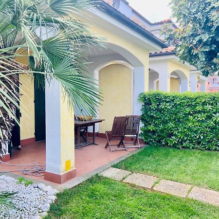 Villa Claudia A 400M Dal Mare Порто-Реканати Экстерьер фото