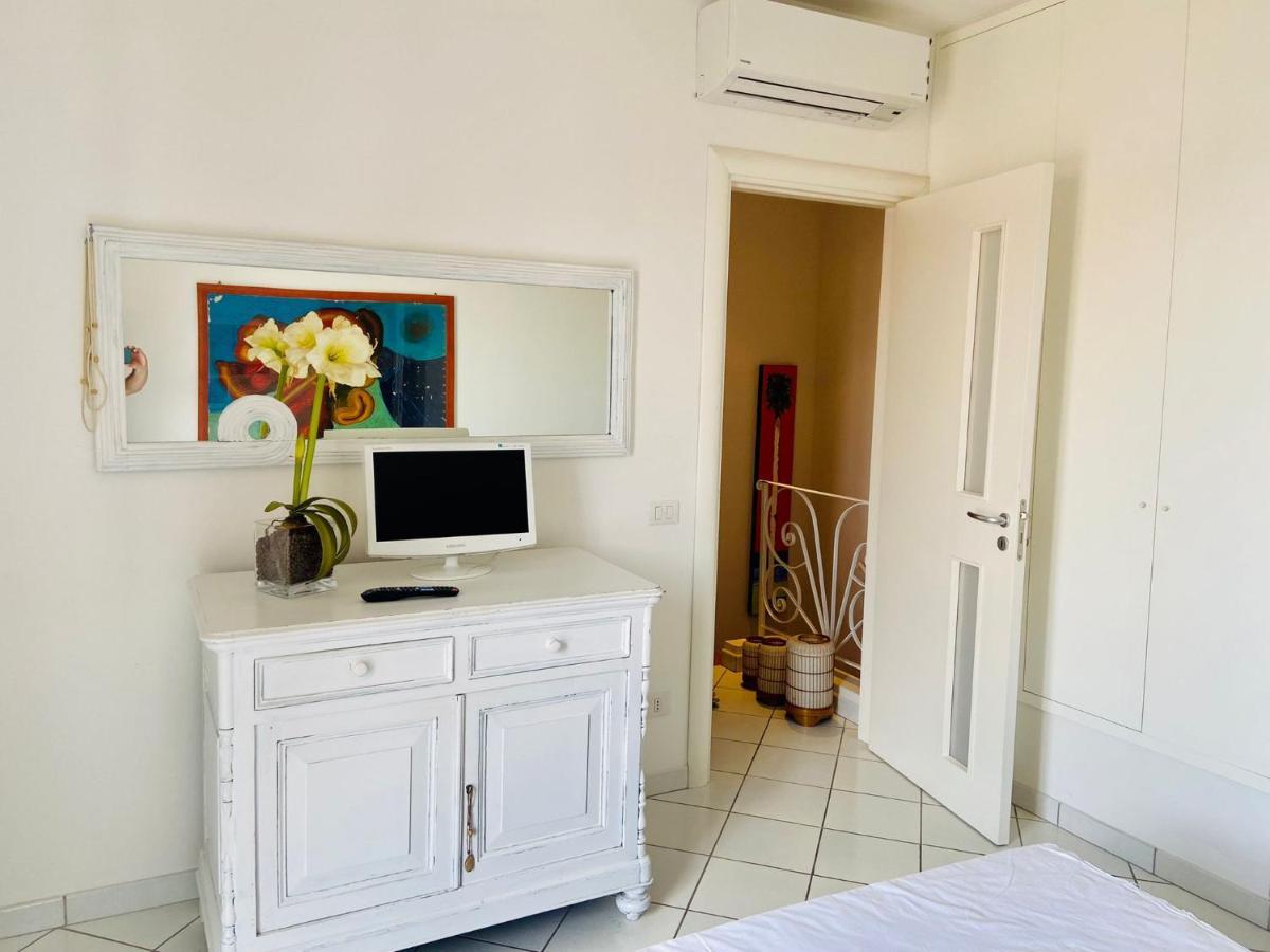 Villa Claudia A 400M Dal Mare Порто-Реканати Экстерьер фото